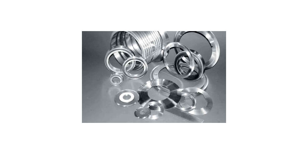 An Analysis of the Global Industrial Blade